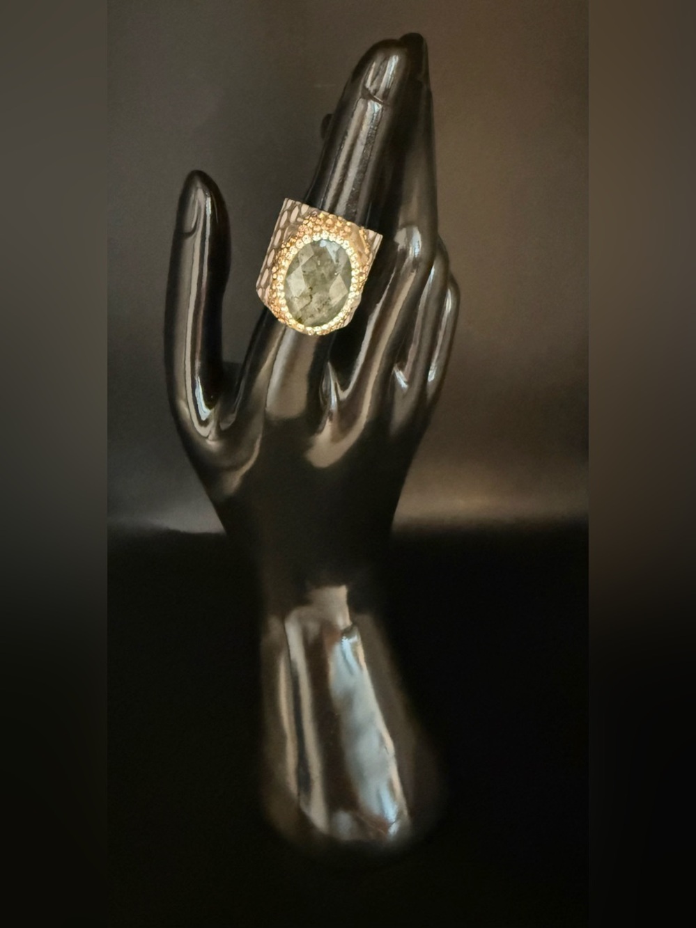 Ring of Faceted Labradorite Center Stone & Crystal Surround on Unusual Open Band